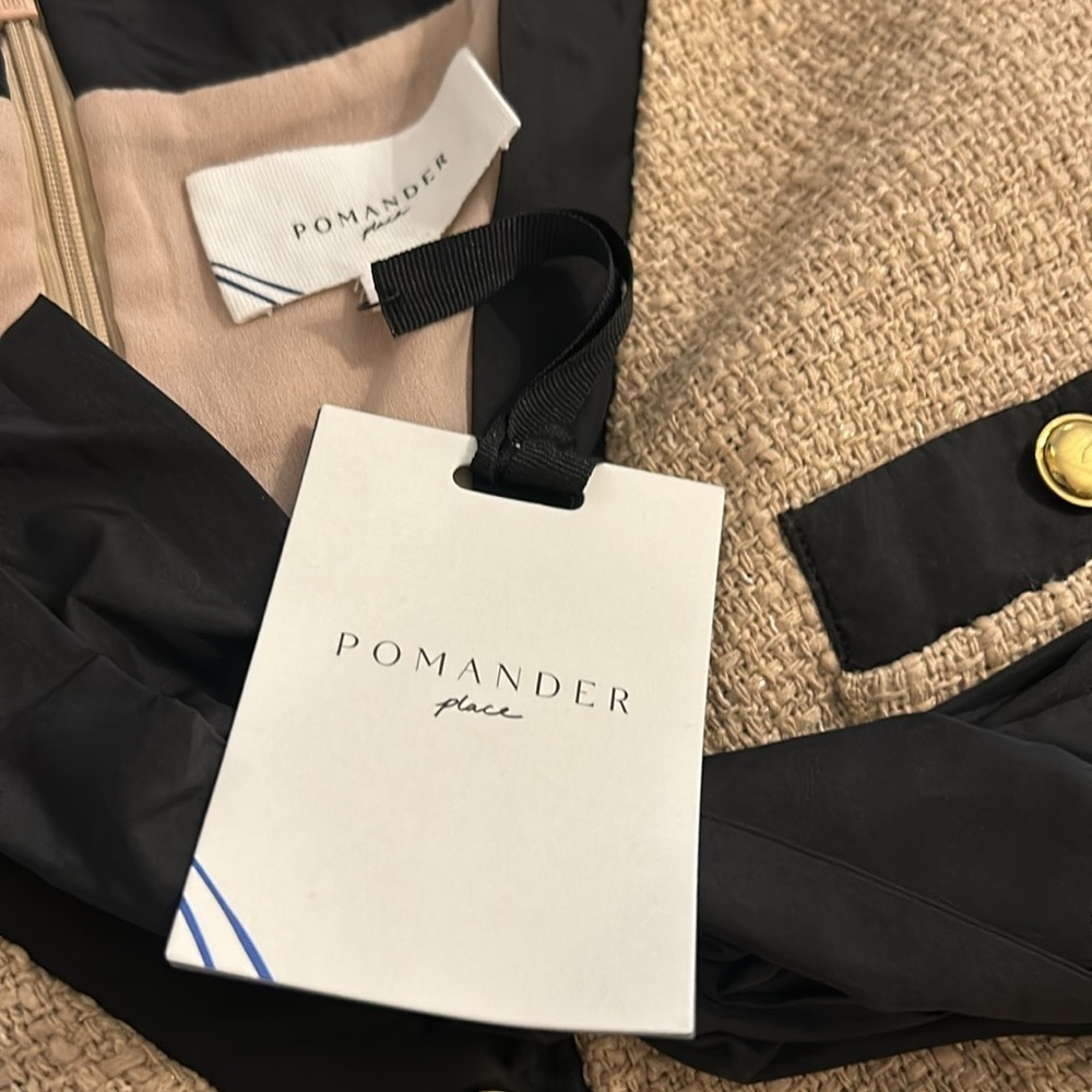 Tan Coco Tweed Bow Dress
POMANDER PLACE - Picture 7 of 11